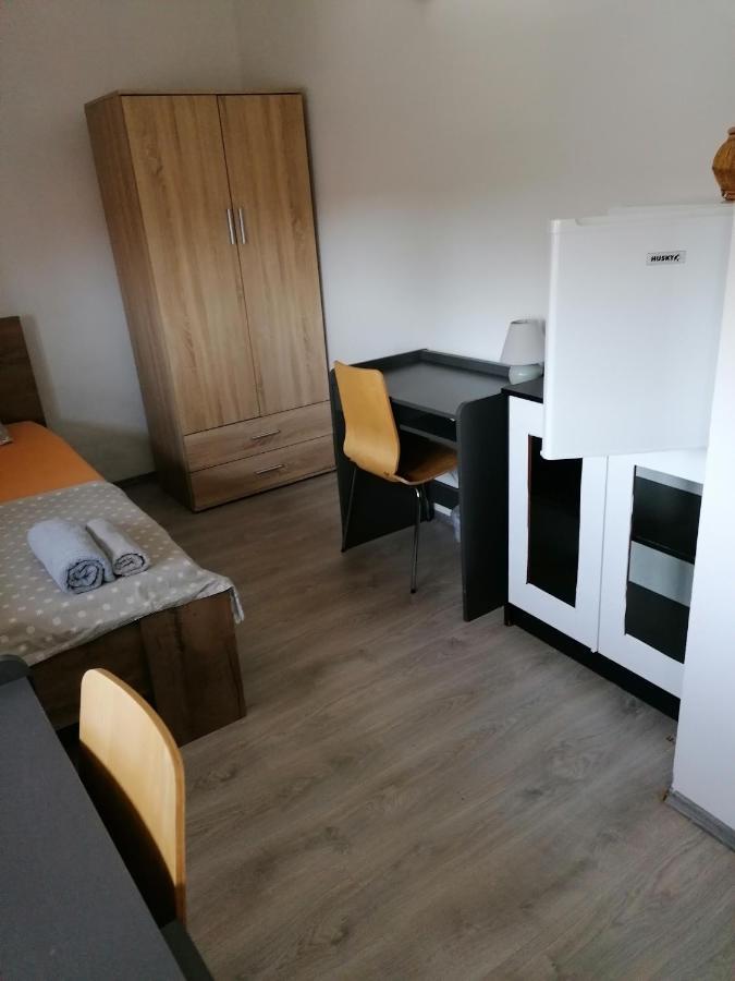 Sunflower Accommodation Λιουμπλιάνα Εξωτερικό φωτογραφία